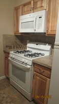 Building Photo - 8055 Wolff St