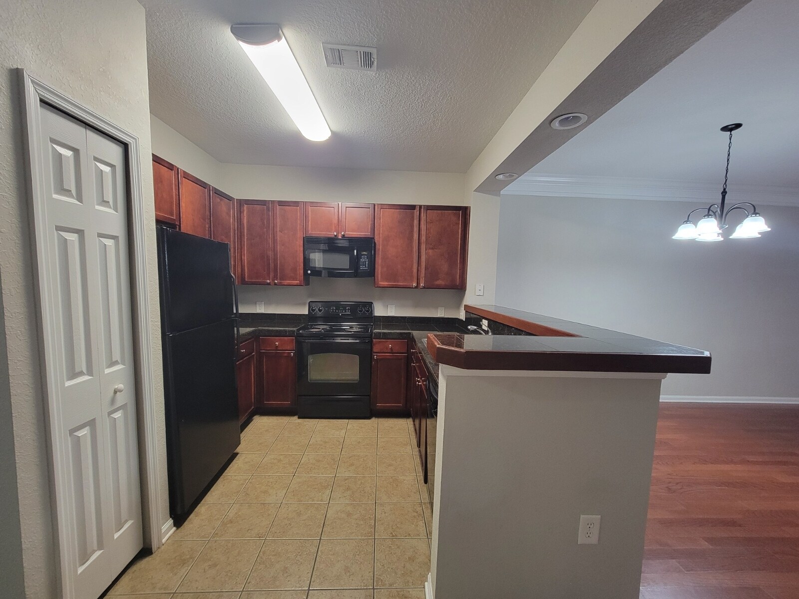 kitchen - 206 Baldwin Rowe Cir