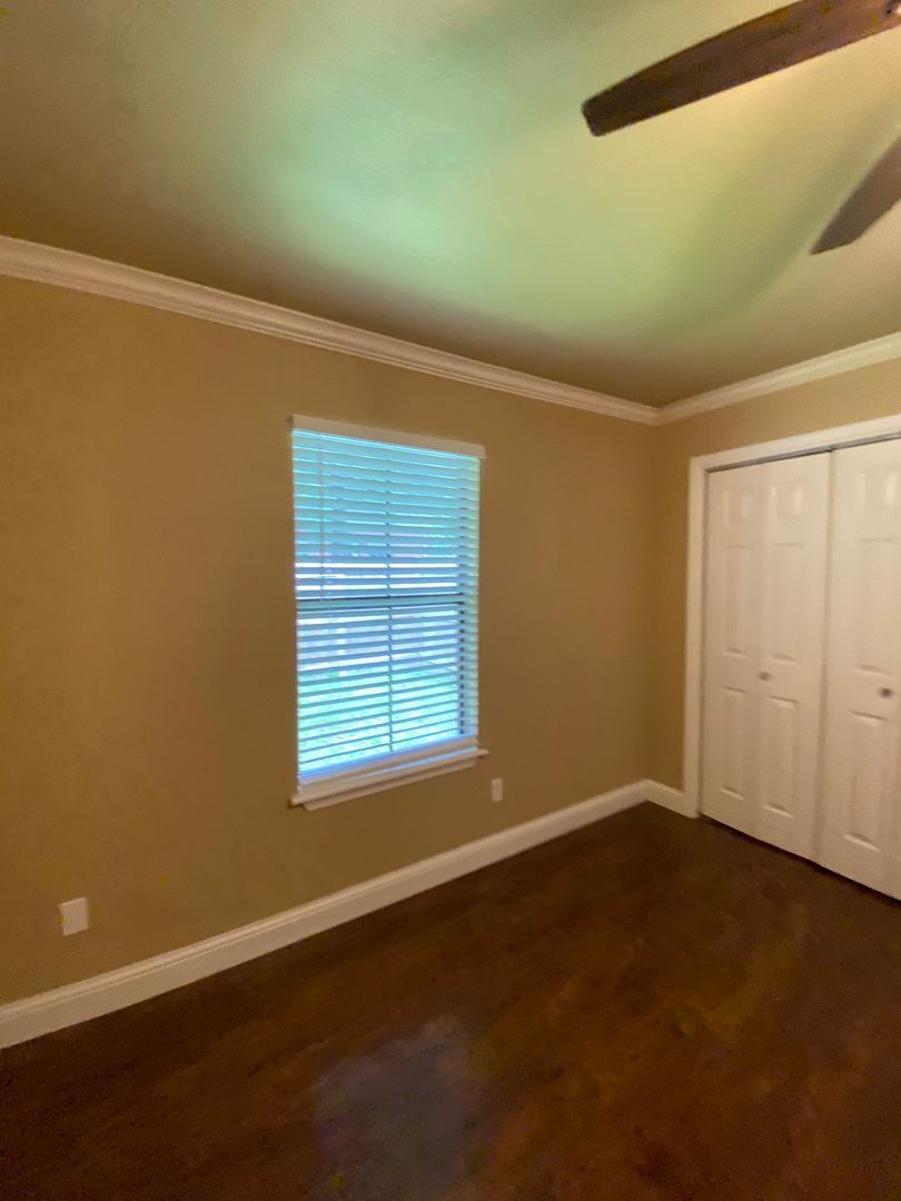 Building Photo - 1660 N Dawn Dr