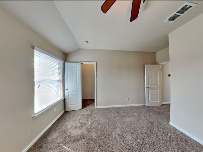 Building Photo - 1304 Jennings Ct