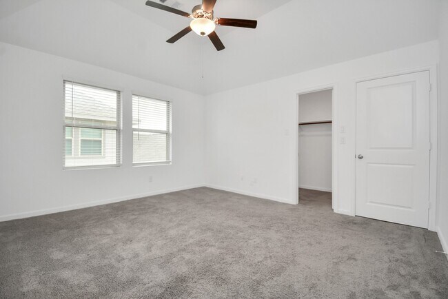 Building Photo - 15851 Bremore Dr