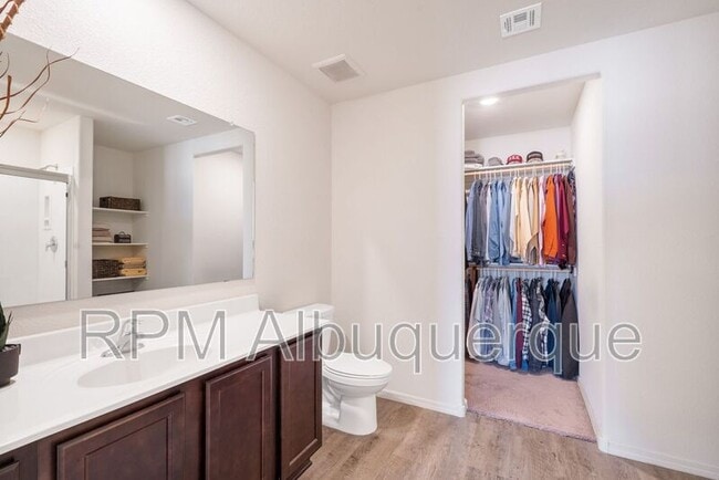 Building Photo - 3884 Hernandez St SW