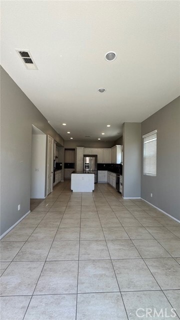 Building Photo - 37361 Paintbrush Dr