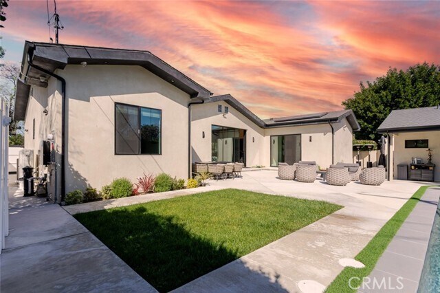 Building Photo - 7714 Lasaine Ave