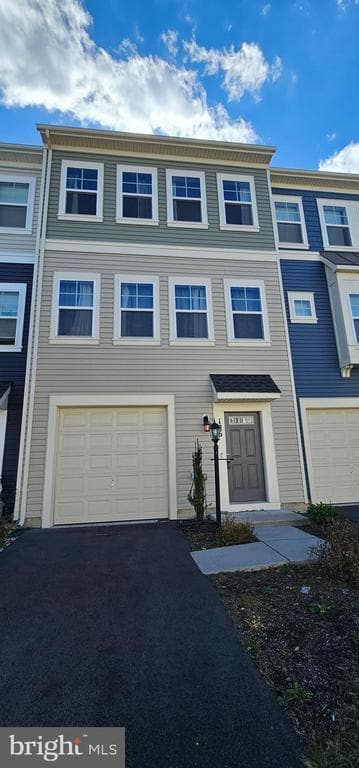 Building Photo - 126 Lindy Wy