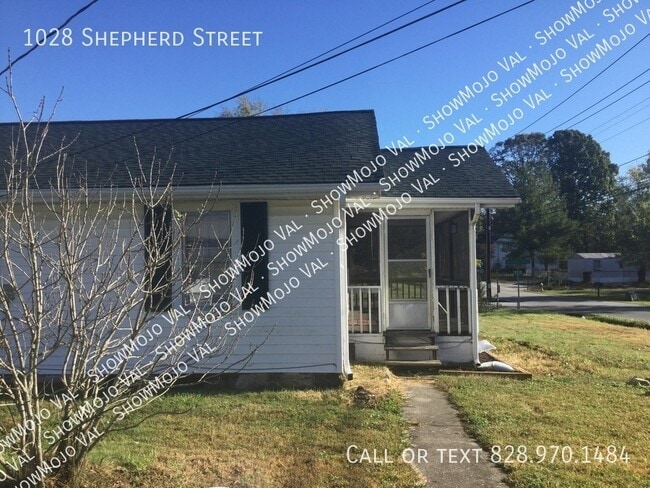 Primary Photo - 1028 Shepherd St