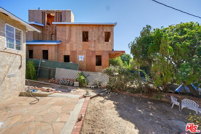 Building Photo - 3237 Midvale Ave