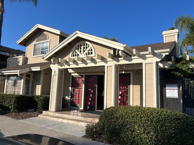 Building Photo - 3545 Grove St