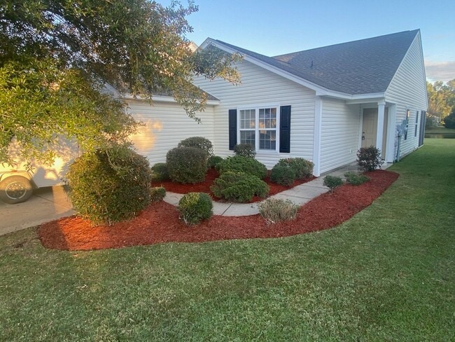 Building Photo - Lovely 3 Bed/2 Bath home in the Inverness (River Oaks)!
