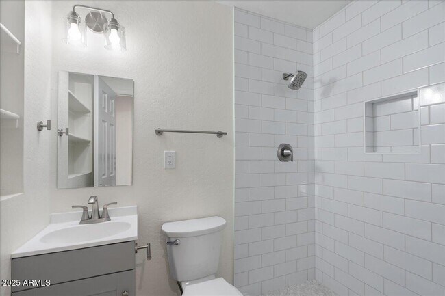 Building Photo - 2623 N 74th Pl