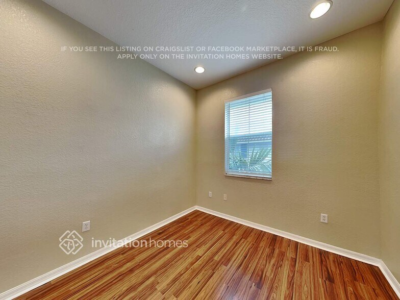 Building Photo - 1382 Vía De Pepi