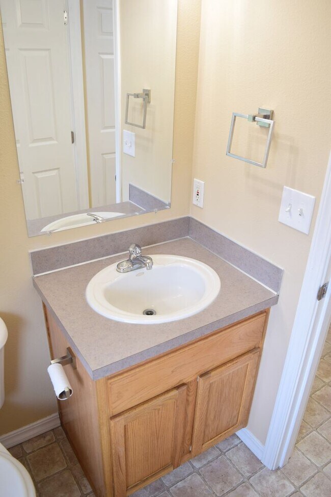 Building Photo - Osage St- OS