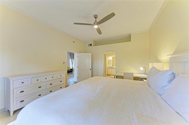 Building Photo - 3605 54th Dr W