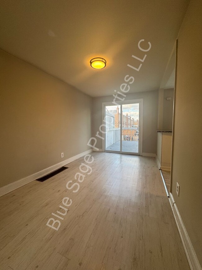 Building Photo - Beautiful 3 Bedroom, 1 Bath in Clifton Hei...