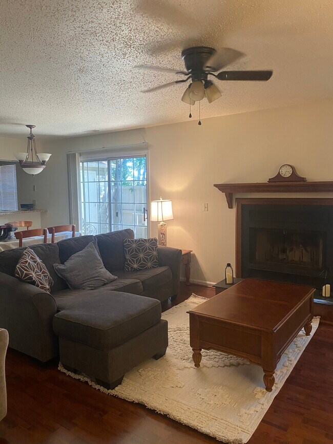 Building Photo - 2307 Dorian Ct