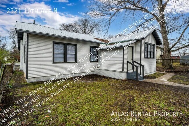 Building Photo - 2321 10th Ave N