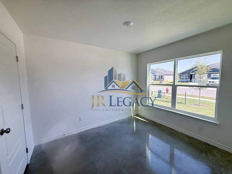 Building Photo - 1146 Lindsey Dr