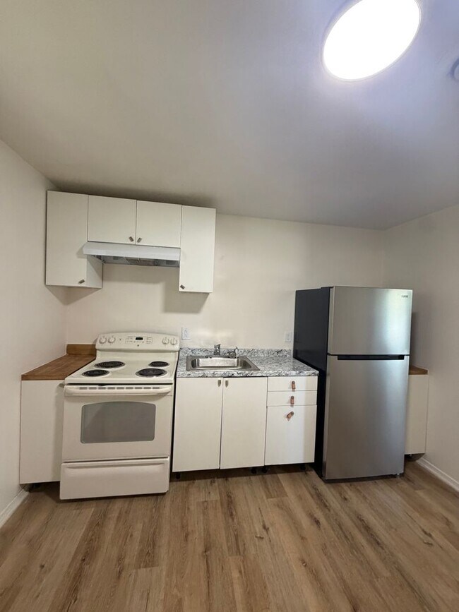 Building Photo - 316 Eunice Dr