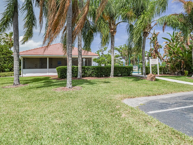 Building Photo - 235 Grand Royale Cir