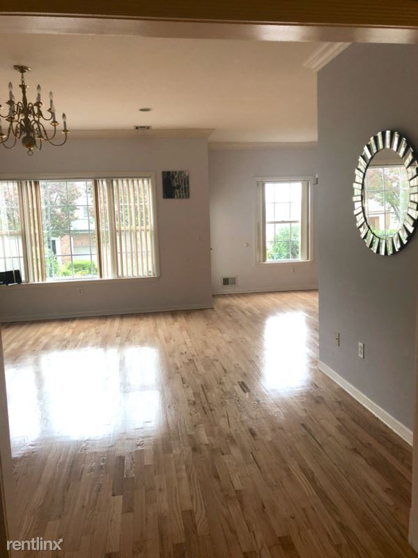 Building Photo - 3 br, 2.5 bath Townhome - 62 Bergen Ridge ...