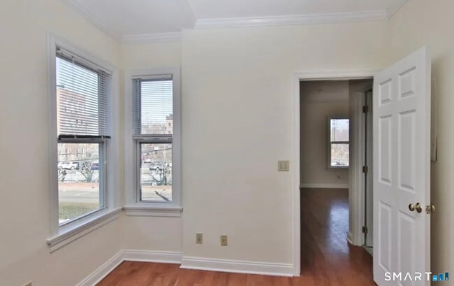 Building Photo - 16 Haviland St