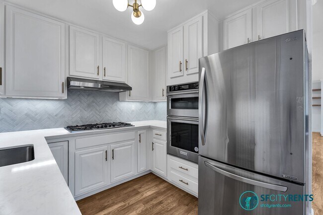 Building Photo - Noe Valley/Dolores Heights: Luxury Condo w/ Expansive Private Deck & 2 Car Parking