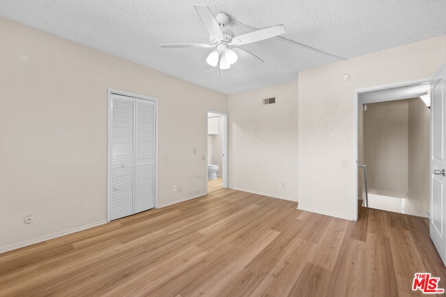 Building Photo - 21219 Roscoe Blvd