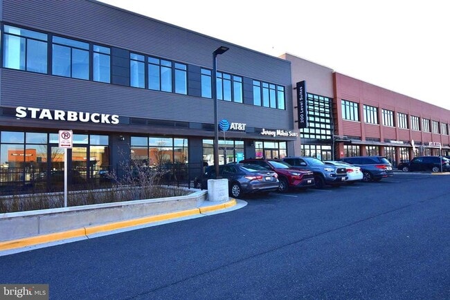 Building Photo - 3150 Beethoven Way