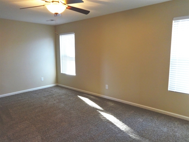 Building Photo - 103 Surlington Dr