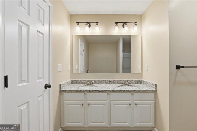 Building Photo - 5630 Lawley Rd