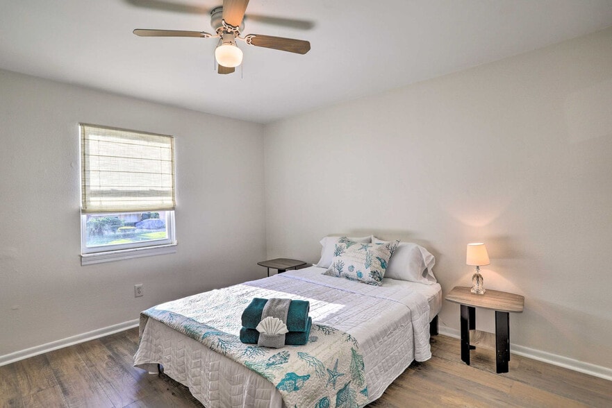 Building Photo - 4484 Cobia Dr SE