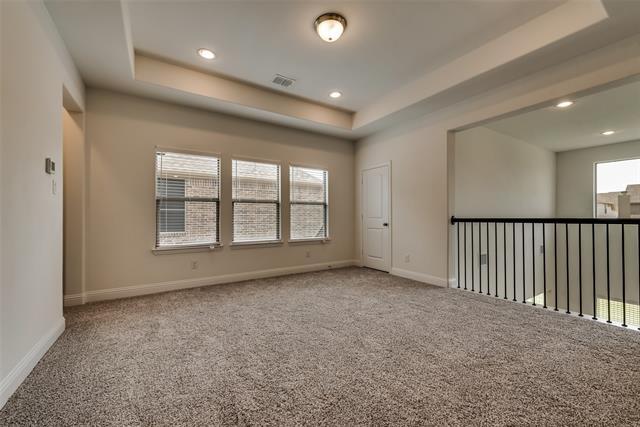 Building Photo - 617 Montrose Dr