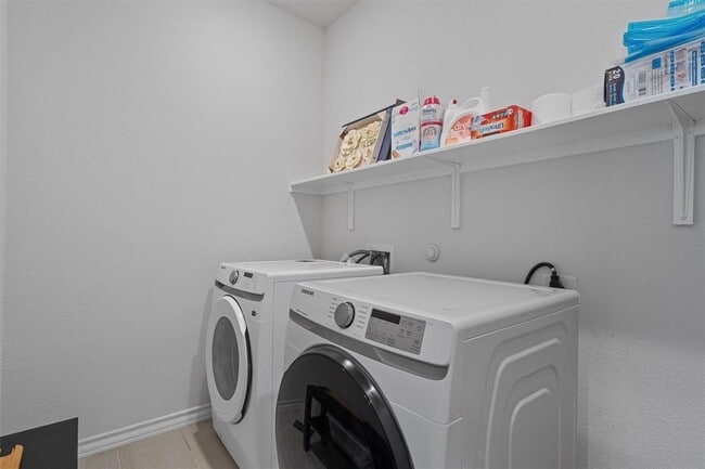 Building Photo - 11600 Caithness Way