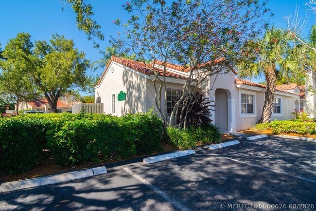 Building Photo - 1579 Springside Dr