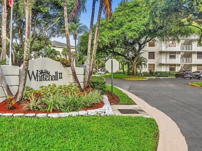 Building Photo - 1711 Whitehall Dr