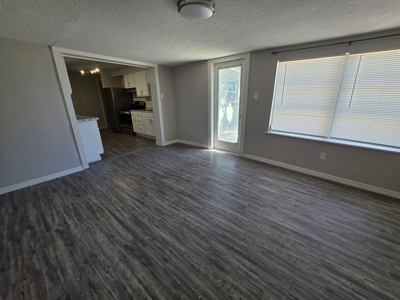 Building Photo - 13315 Neptune Dr