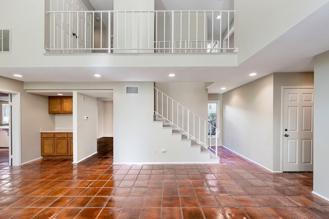 Building Photo - 369 Avenida Granada St