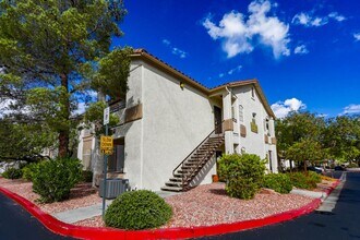 Building Photo - 3 Bed Condo In Gated West Side Community