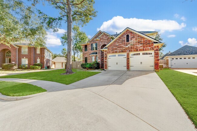 Building Photo - 8918 Cade Dr