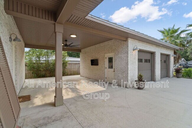 Building Photo - 52 Okahatchee Cir SE