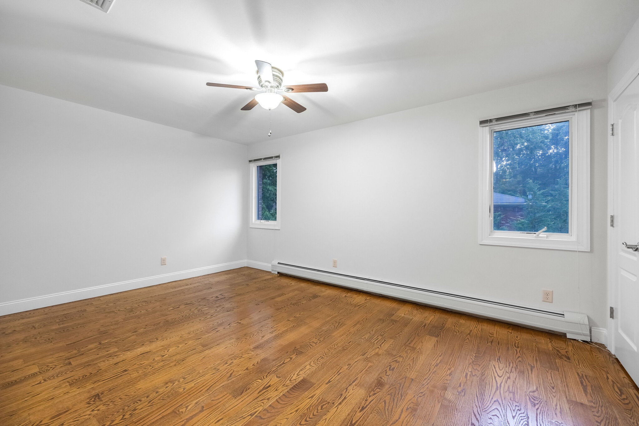 Building Photo - 258 4th St