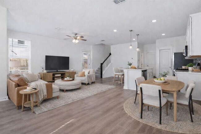 Building Photo - 108 Hartson Dr