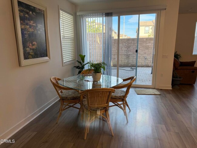 Building Photo - 461 Snowdrop Ln