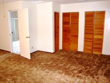 Building Photo - Spacious 4 bedroom near Hartnell College