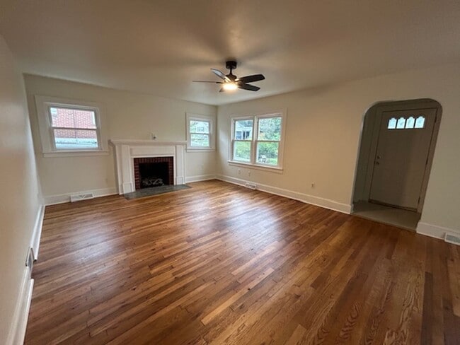 Building Photo - 408 Orchard Dr