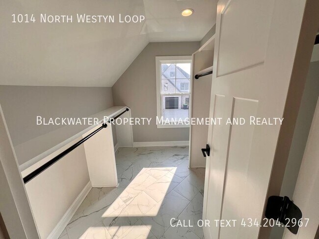 Building Photo - 3 Bedroom Townhome in Westyn Village!