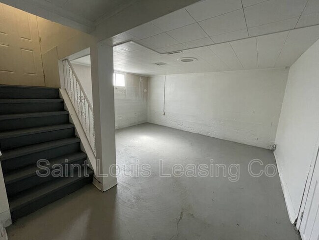 Building Photo - 1629 Talisman Ln