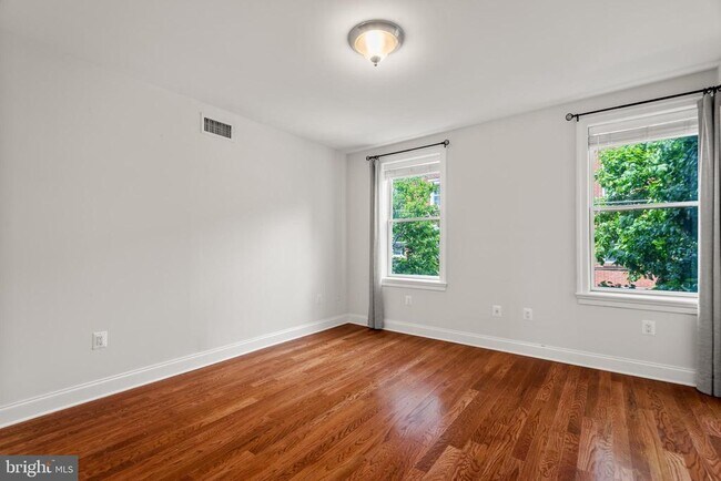 Building Photo - 751 S Marvine St