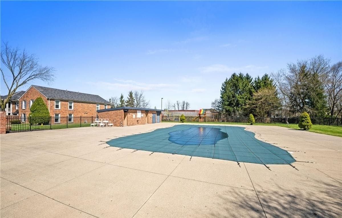 Building Photo - 5713 Spotswood Dr