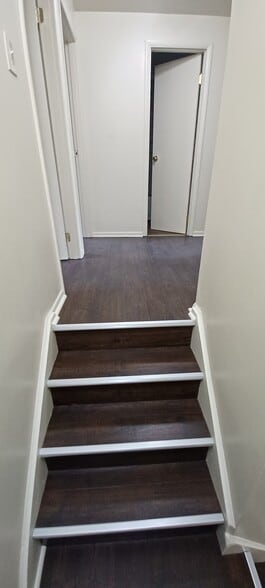 Building Photo - 604 Bigelow St